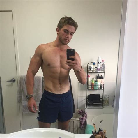 hot guy selfie|Free Hot Men Selfies Photos